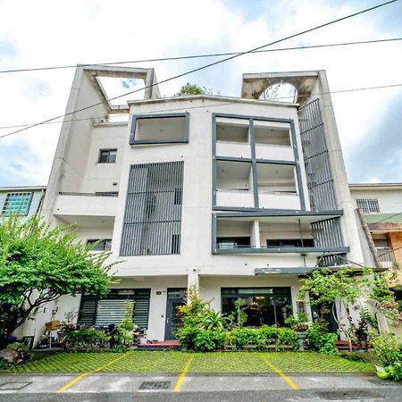 五葉松民宿-電梯民宿 近慈濟中小學及慈科大及人社院 Хуалянь Екстер'єр фото